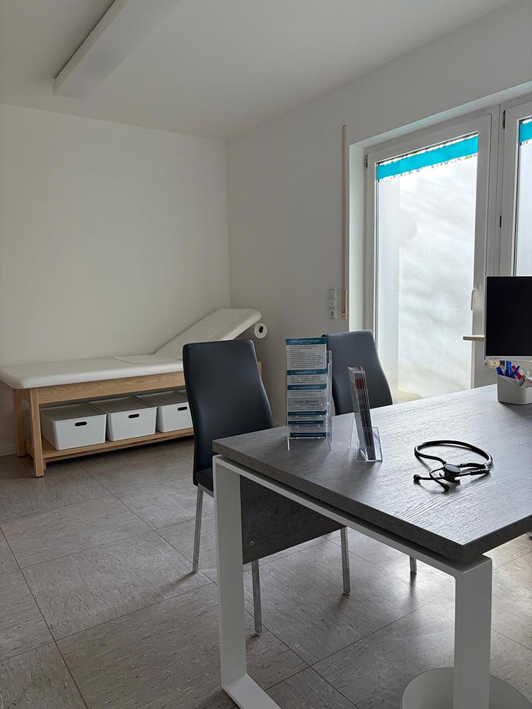 Behandlungszimmer der Hausarztpraxis Rodenbach